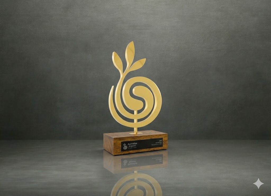 O26 — Ahşap Plaketler